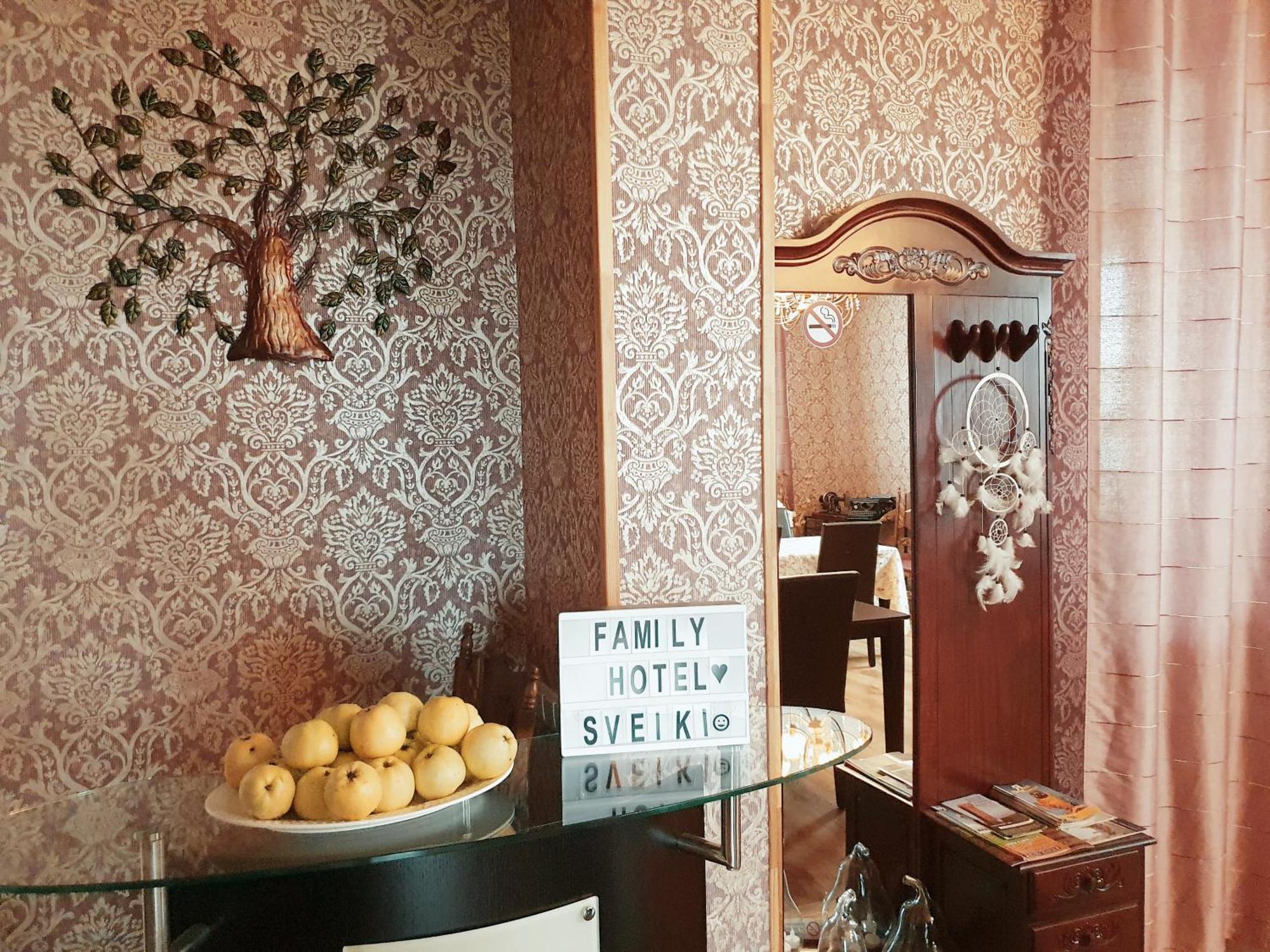 Family Hotel Daugavpils Esterno foto